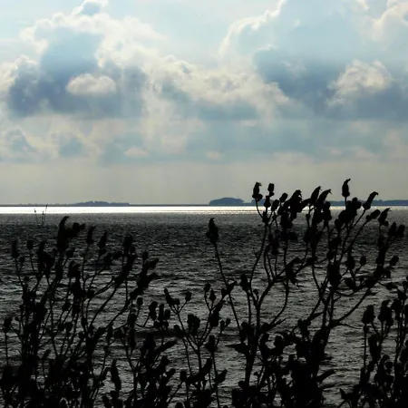 Haus-halligblick-ferienwohnungen-am-meer *